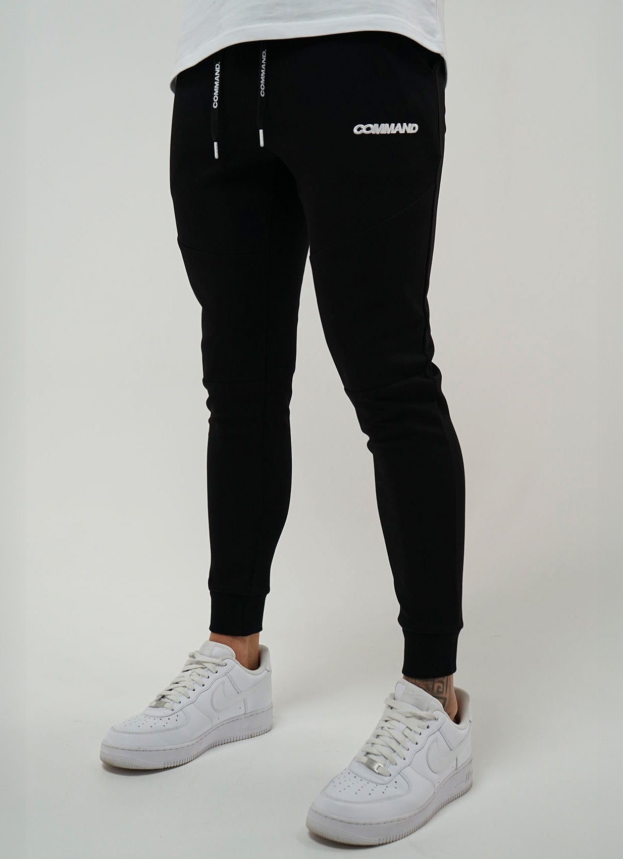 BLACK DAILY TRACK PANTS