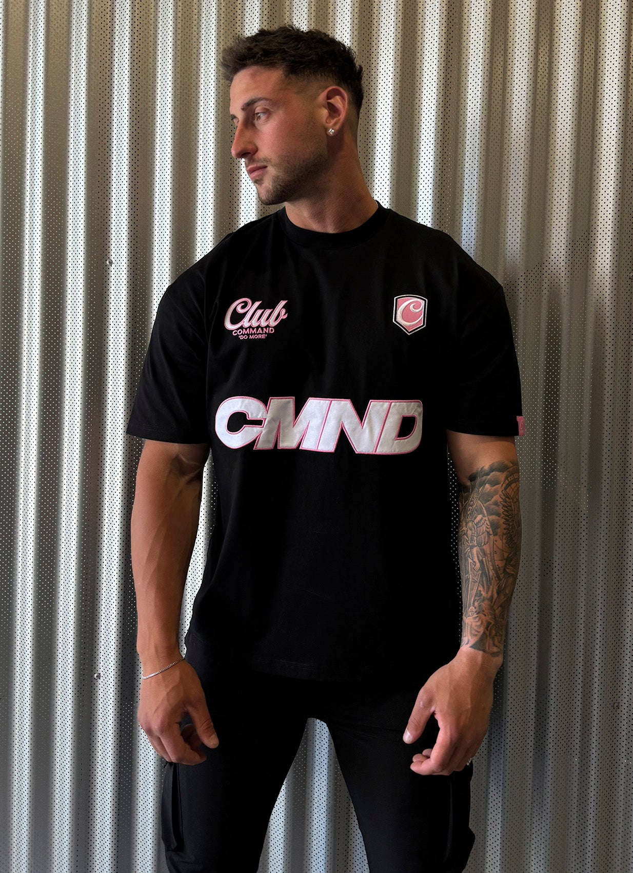 BLACK/PINK OVERSIZED CLUB JERSEY T-SHIRT