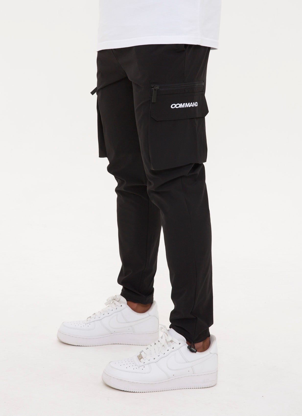 BLACK CARGO PANTS