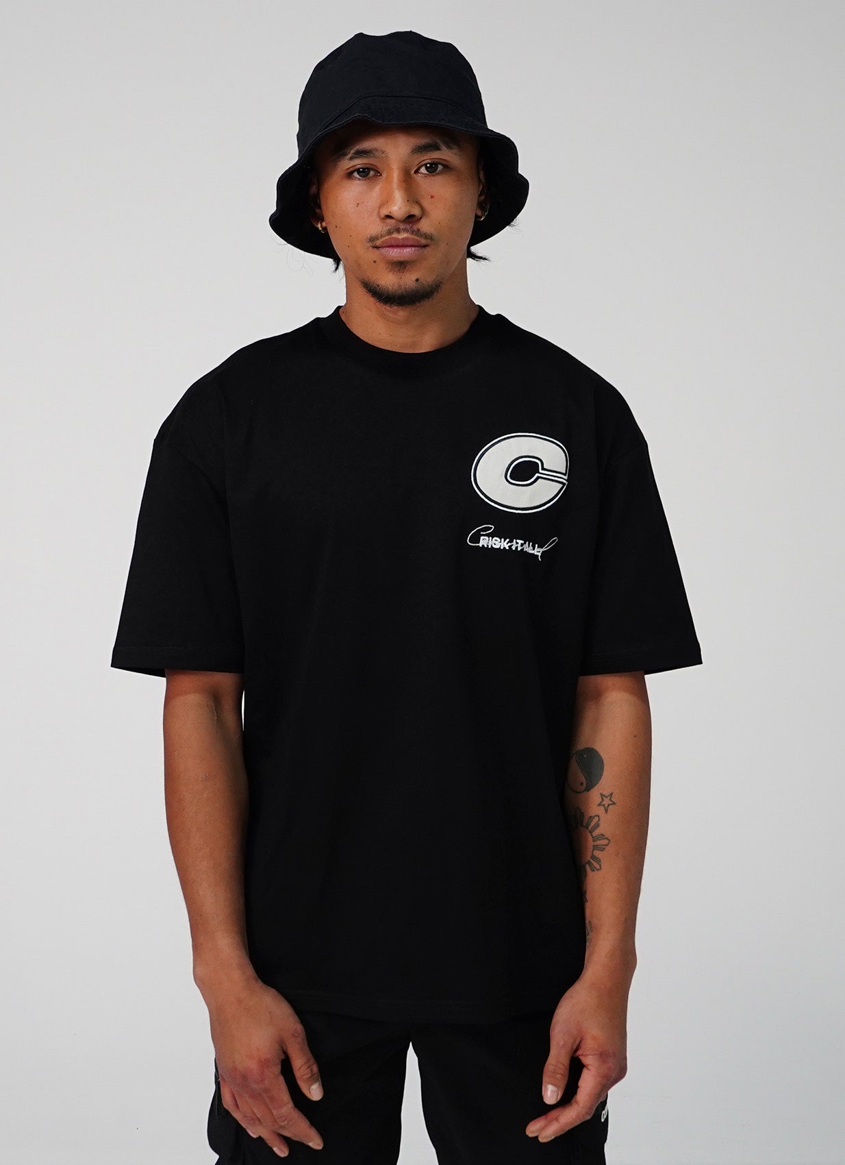 BLACK/GREY OVERSIZED RISK IT ALL T-SHIRT