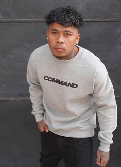 GREY AMPLE CREWNECK